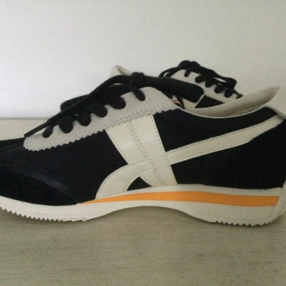 Tory Burch Hank Sneaker Nylon/ Nat Suede Perfect Black/ New Ivory 001 - Picture 2 of 10